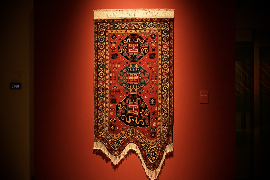 Exhibition Faig Ahmed: Epoch 2011–2024 opens at Azerbaijan National Carpet Museum (PHOTO)
