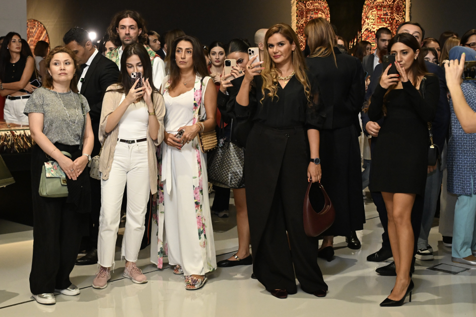 Exhibition Faig Ahmed: Epoch 2011–2024 opens at Azerbaijan National Carpet Museum (PHOTO)