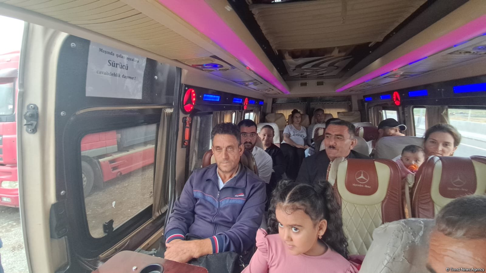 First group of ex-IDPs set off to native Seyidbeyli village in Azerbaijan's Khojaly (PHOTO)