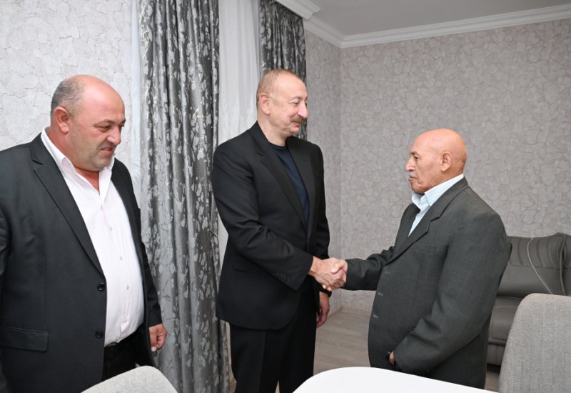 President Ilham Aliyev visites the Girmizi Bazar settlement in Khojavend district (PHOTO/VIDEO)