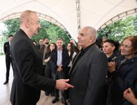 President Ilham Aliyev meets with residents of Girmizi Bazar, Hadrut settlements, and Sos village (PHOTO)