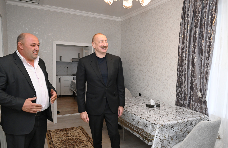 President Ilham Aliyev visites the Girmizi Bazar settlement in Khojavend district (PHOTO/VIDEO)