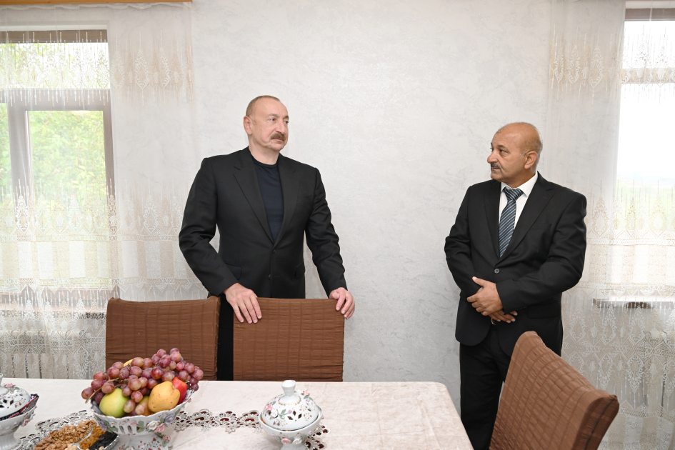 President Ilham Aliyev visites Sos village in Khojavand district (PHOTO)