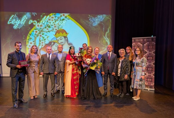 Azerbaijani diaspora stages famous "Leyli and Majnun" opera in Netherland's Hague (PHOTO)
