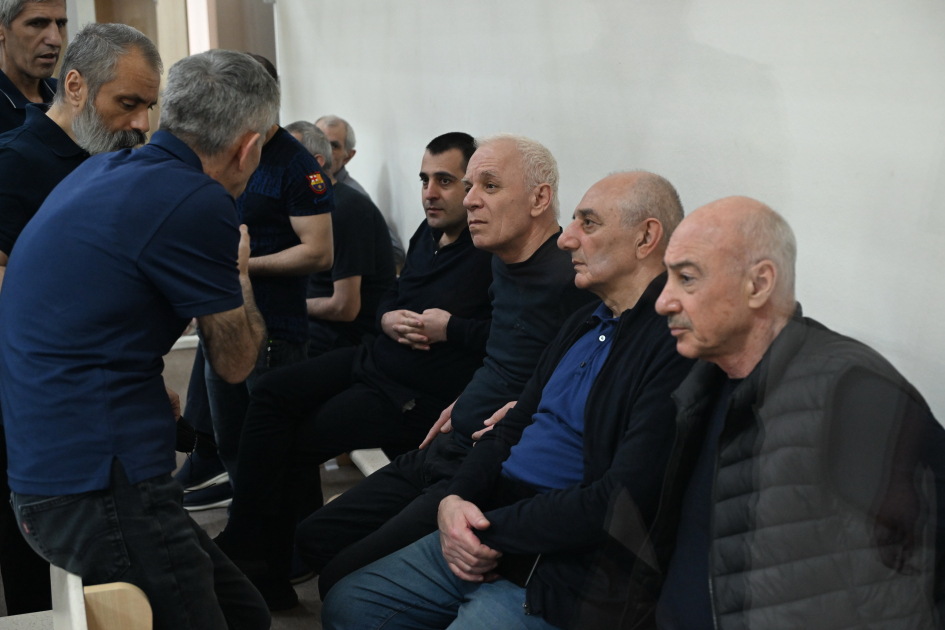 Court views papers on numerous crimes committed against Azerbaijanis in 1988-1992 (PHOTO)