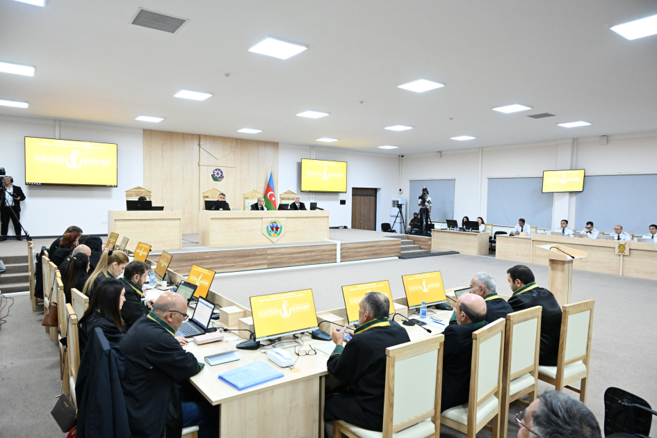 Court views papers on numerous crimes committed against Azerbaijanis in 1988-1992 (PHOTO)