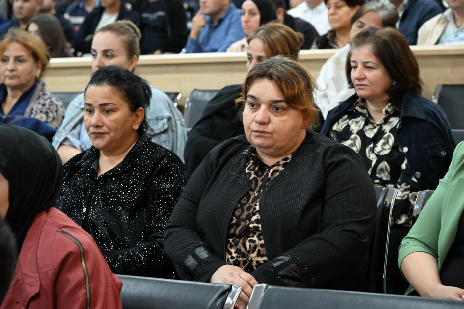 Court views papers on numerous crimes committed against Azerbaijanis in 1988-1992 (PHOTO)