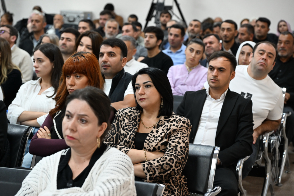 Court views papers on numerous crimes committed against Azerbaijanis in 1988-1992 (PHOTO)