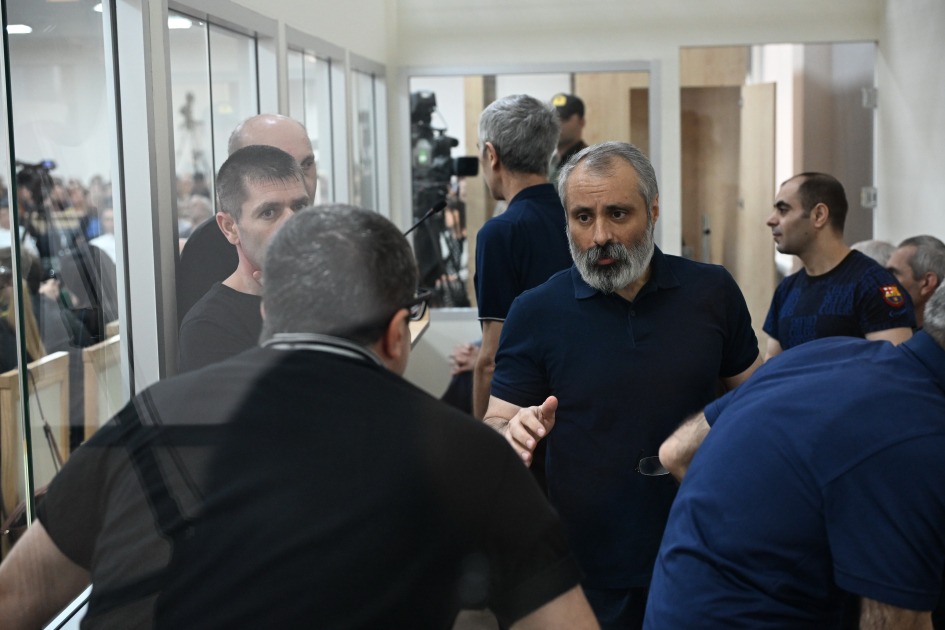 Court views papers on numerous crimes committed against Azerbaijanis in 1988-1992 (PHOTO)