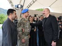 President Ilham Aliyev meets residents of Badara, Dashbulag, Seyidbeyli, and Shushakand villages of Khojaly (PHOTO)