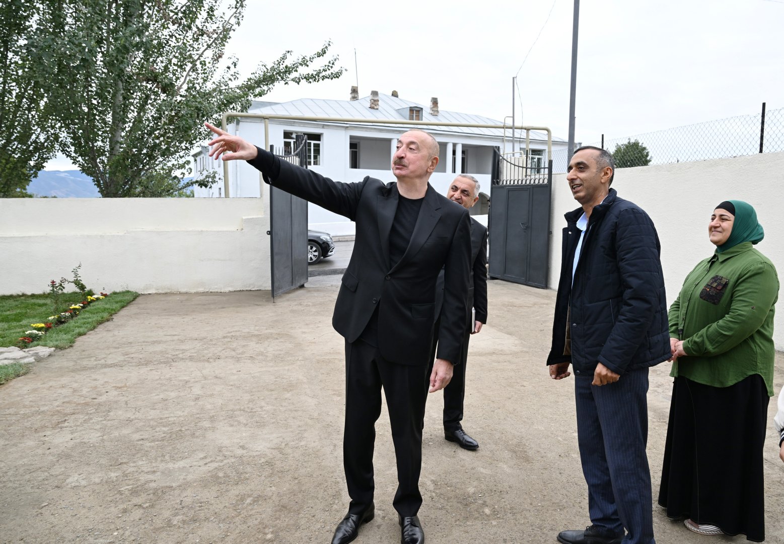 President Ilham Aliyev visits Dashbulag village in Khojaly district (PHOTO)