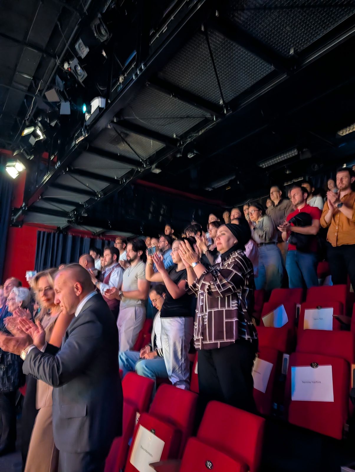 Azerbaijani diaspora stages famous "Leyli and Majnun" opera in Netherlands' Hague (PHOTO)