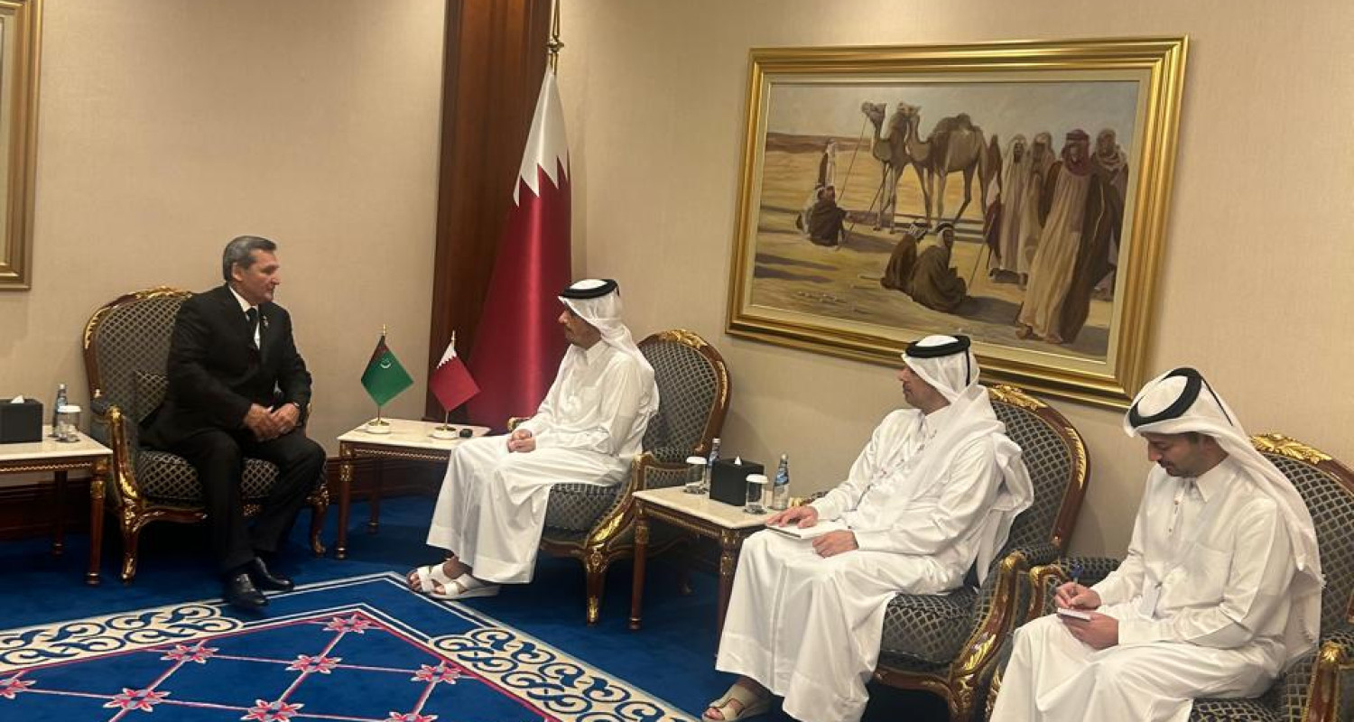 Turkmen FM holds talks with Qatari PM in Doha