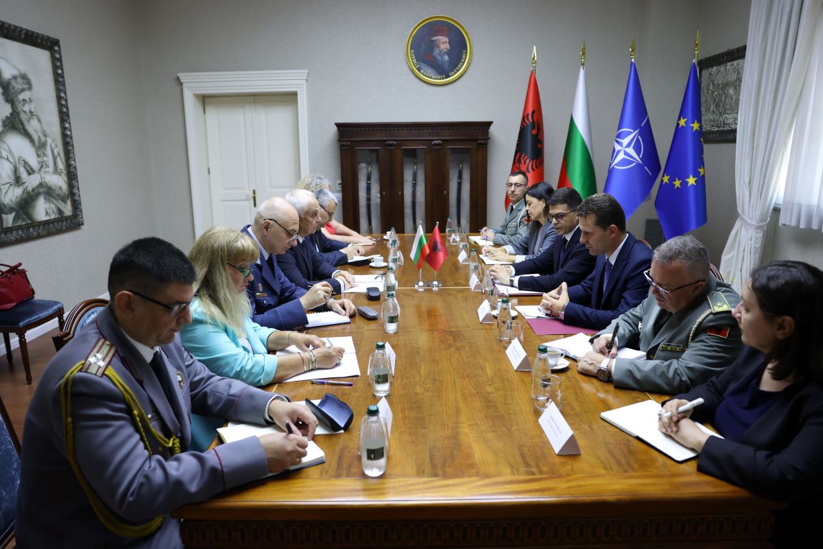 Bulgaria, Albania reinforce defense ties amid new threats (PHOTO)
