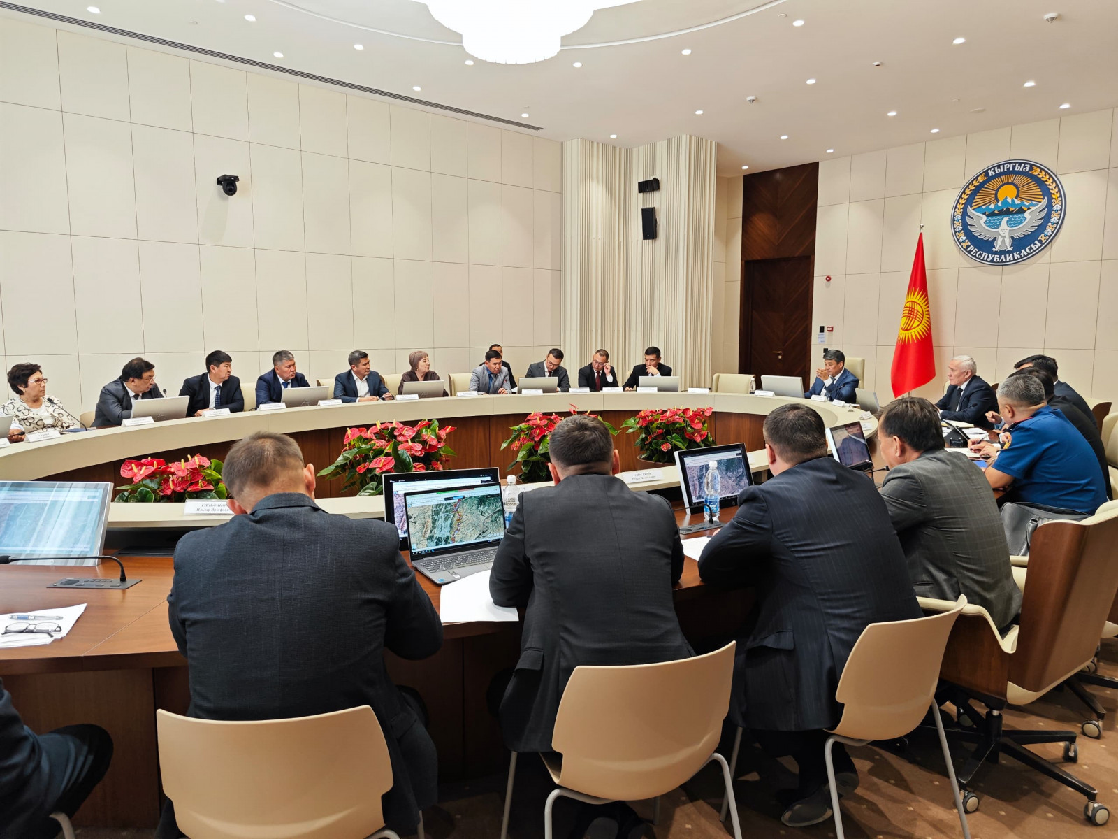 Kyrgyz deputy PM instructs to fast-track China-Kyrgyzstan-Uzbekistan railway construction