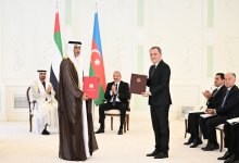 President Ilham Aliyev, UAE President hold expanded meeting, exchange signed documents (PHOTO)