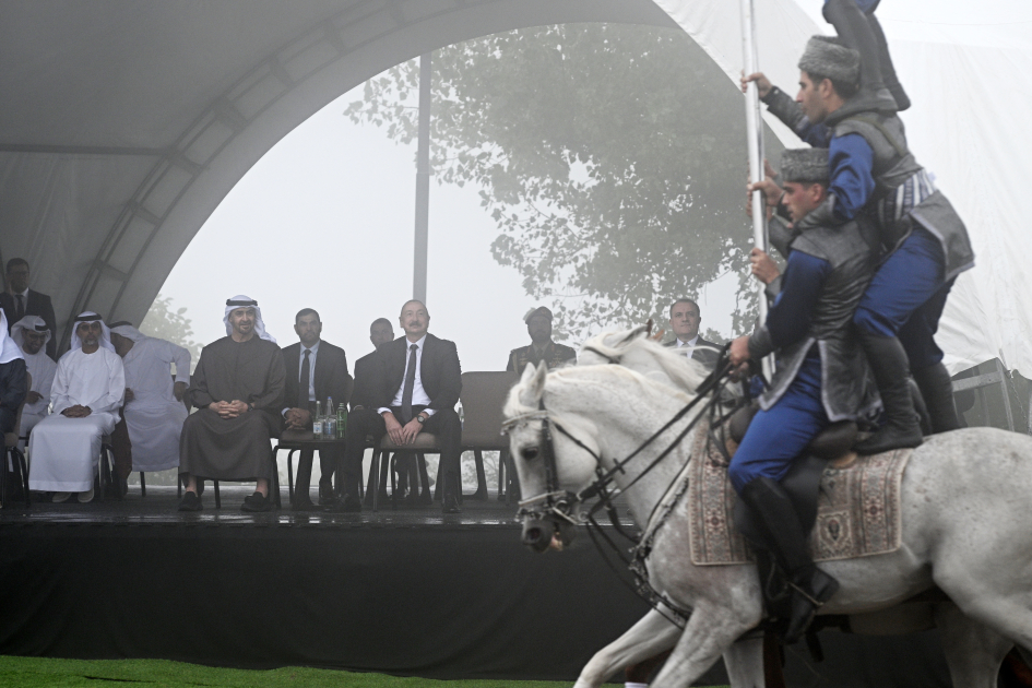 President Ilham Aliyev, UAE President watch Karabakh horses show at Jidir Duzu (PHOTO)