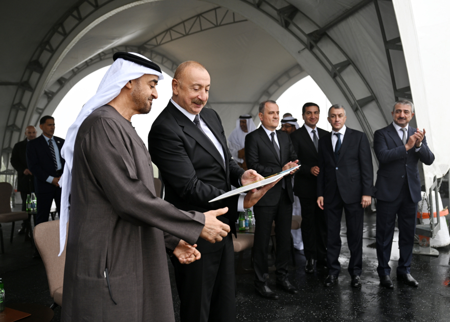 President Ilham Aliyev, UAE President watch Karabakh horses show at Jidir Duzu (PHOTO)