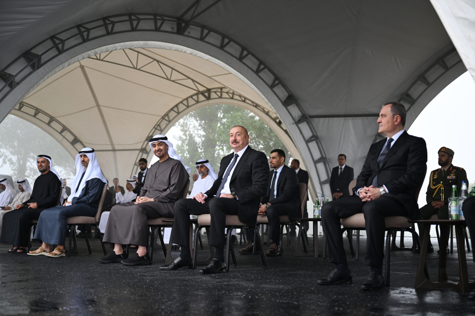 President Ilham Aliyev, UAE President watch Karabakh horses show at Jidir Duzu (PHOTO)