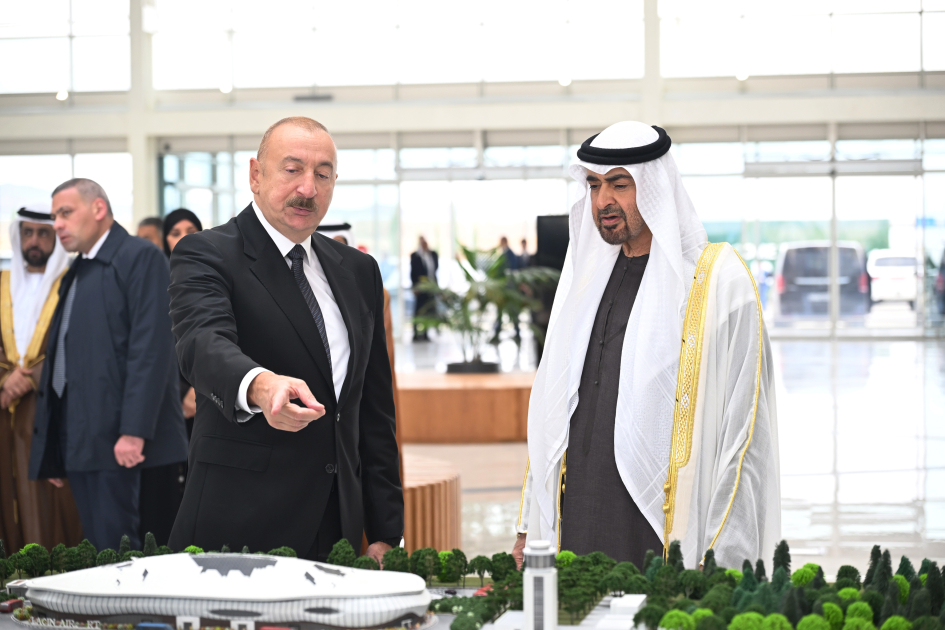 President of UAE arrives on official visit to Azerbaijan (PHOTO)
