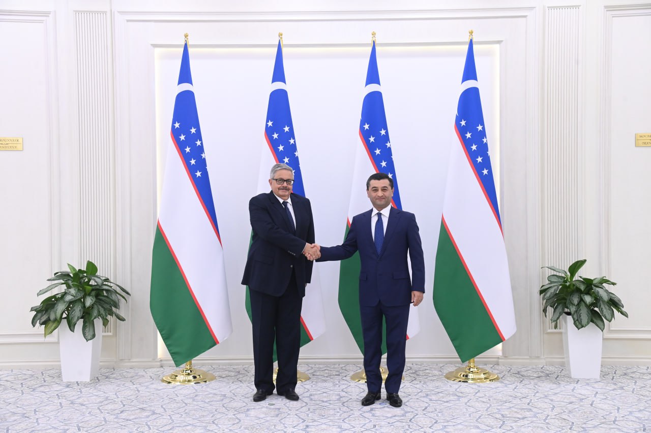 Uzbekistan’s FM receives copy of credentials from newly appointed Russian envoy