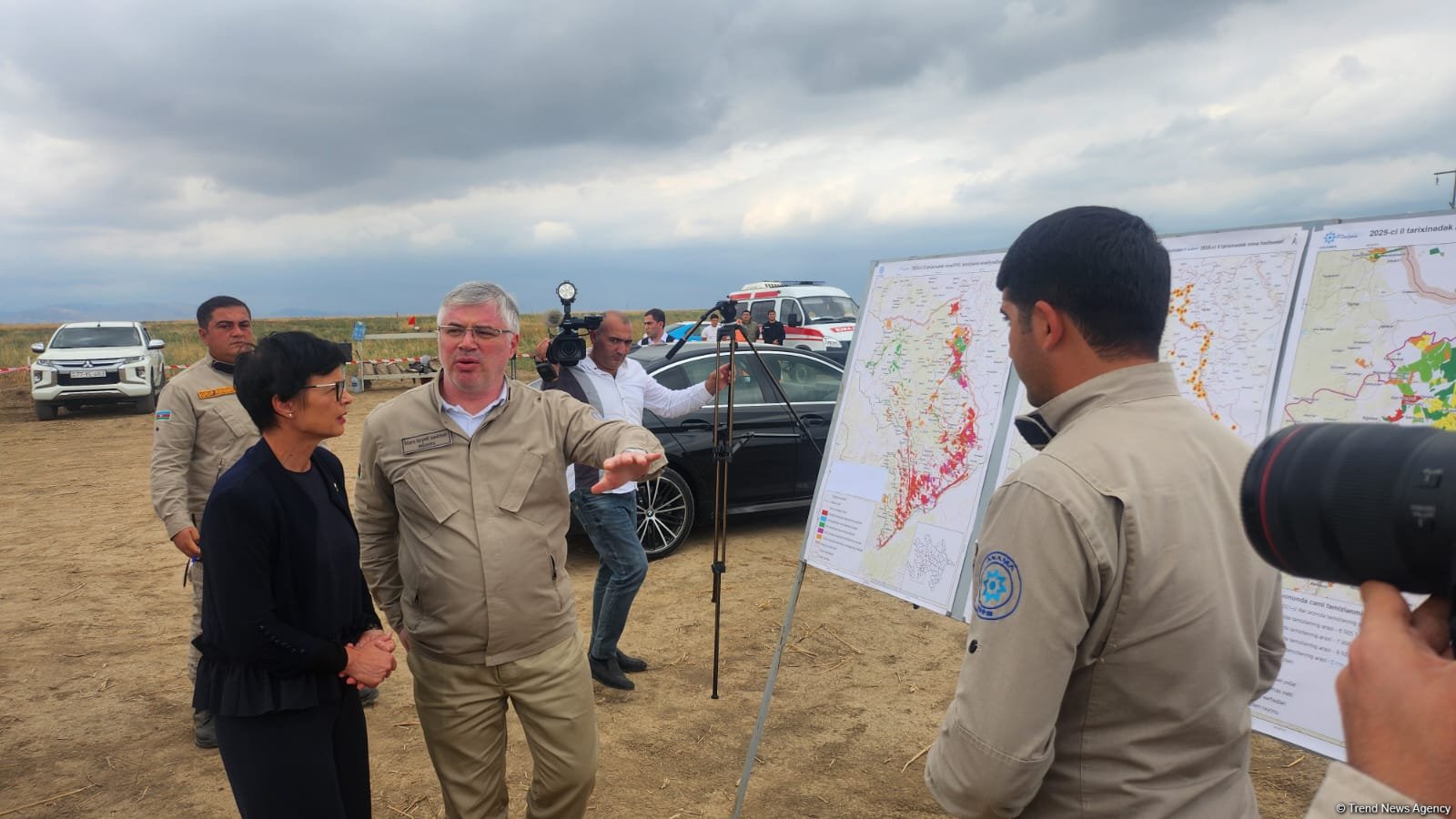 EU сommissioner for enlargement observes demining process in Azerbaijan's Aghdam (PHOTO)