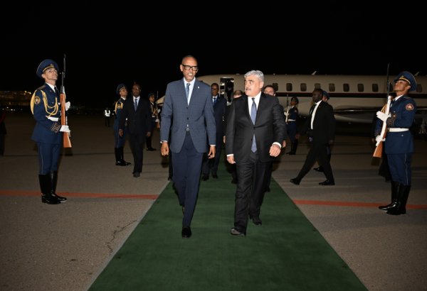 Rwandan President arrives in Azerbaijan for official visit