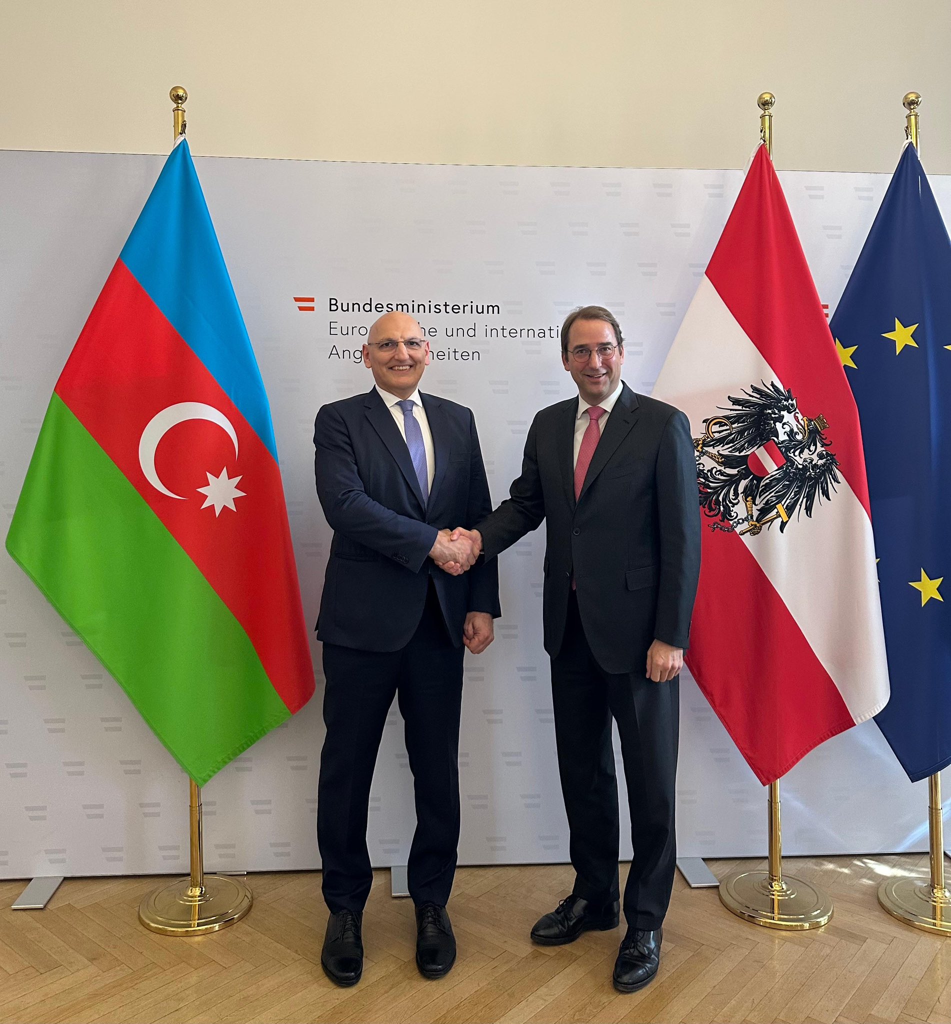 Elchin Amirbayov holds talks with Austrian officials (PHOTO)