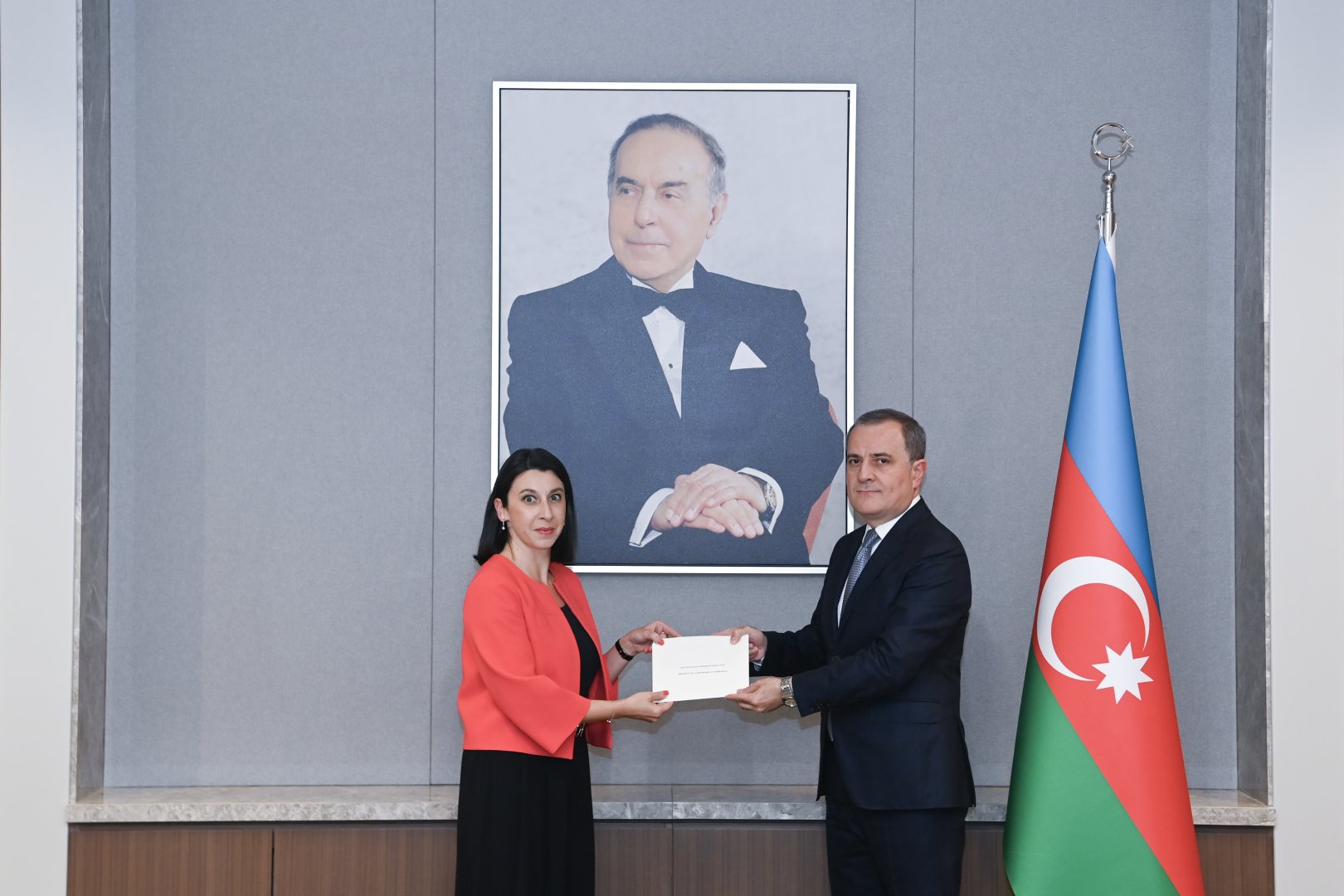 Azerbaijani foreign minister meets with newly appointed French ambassador (PHOTO)
