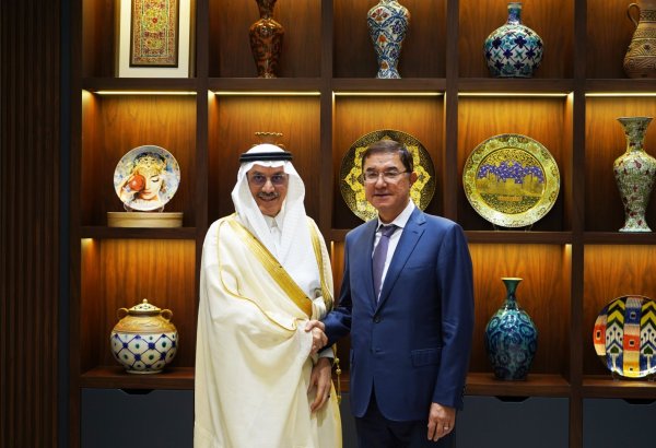 Uzbekistan, IsDB discuss expanding partnership in key sectors