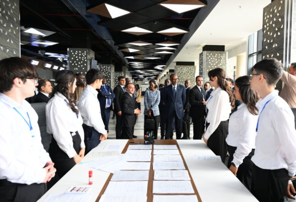 President of Rwanda gets acquainted with “ASAN Khidmet” center's activities