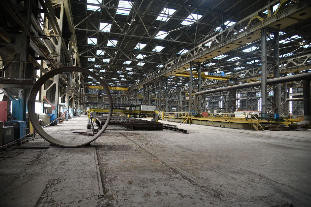 Journey to Depths of Caspian Sea: Human factor behind offshore oil platforms (PHOTO)