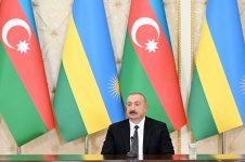President Ilham Aliyev and Rwandan President exchange signed documents, make press statements (PHOTO)