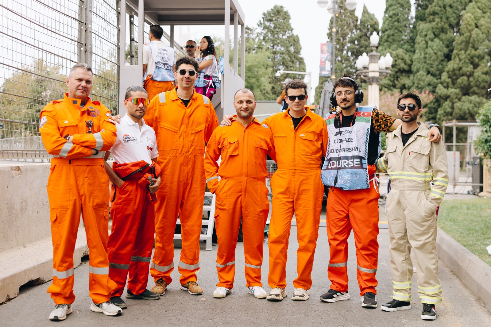 Baku City Circuit marshals take center stage after record-breaking qualifying chaos (PHOTO)