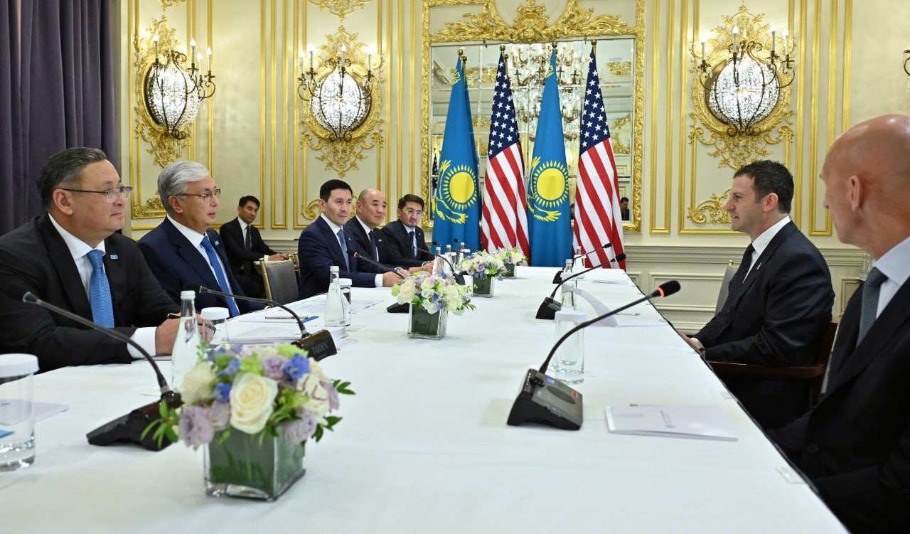 President Tokayev meets with president of global affairs at Goldman Sachs Global Institute