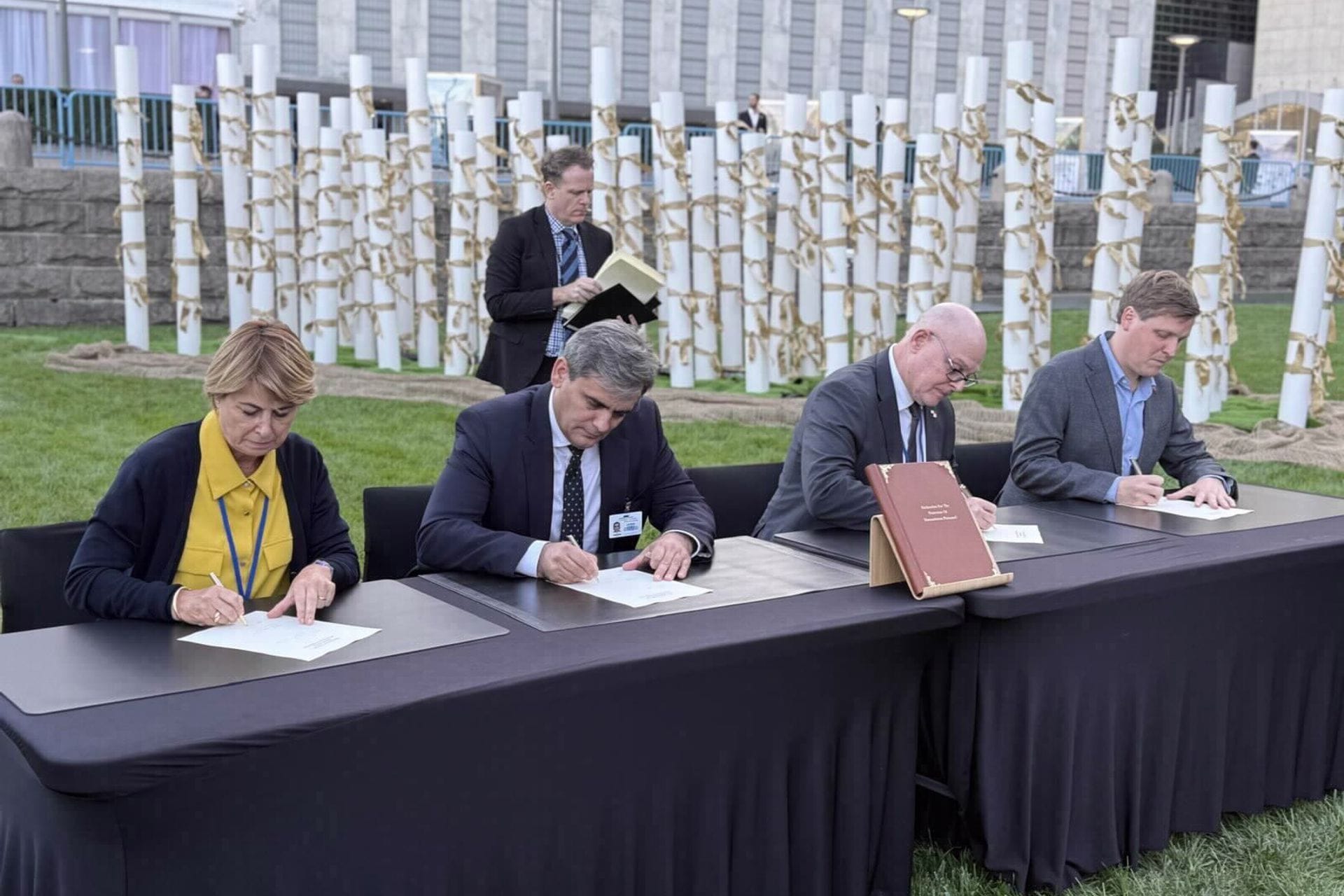 Montenegro signs humanitarian protection declaration in US (PHOTO)