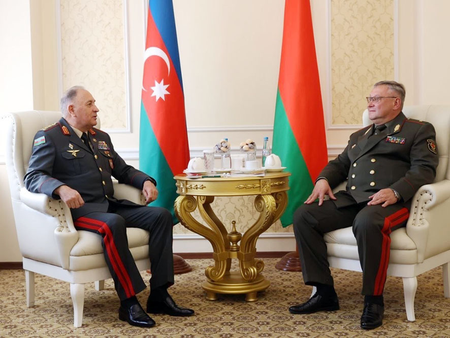 Azerbaijani Army Chief of General Staff meets with his Belarusian counterpart (PHOTO)