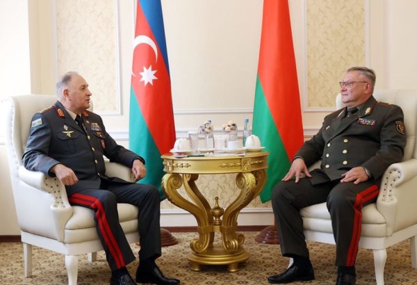 Azerbaijani Army Chief of General Staff meets with his Belarusian counterpart (PHOTO)
