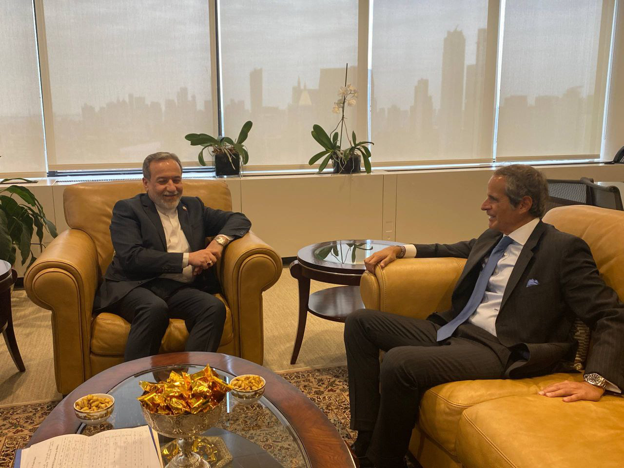 Iran, IAEA stress cooperation to resolve nuclear issues