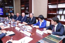 Georgian minister visits Azerbaijani diaspora committee (PHOTO)