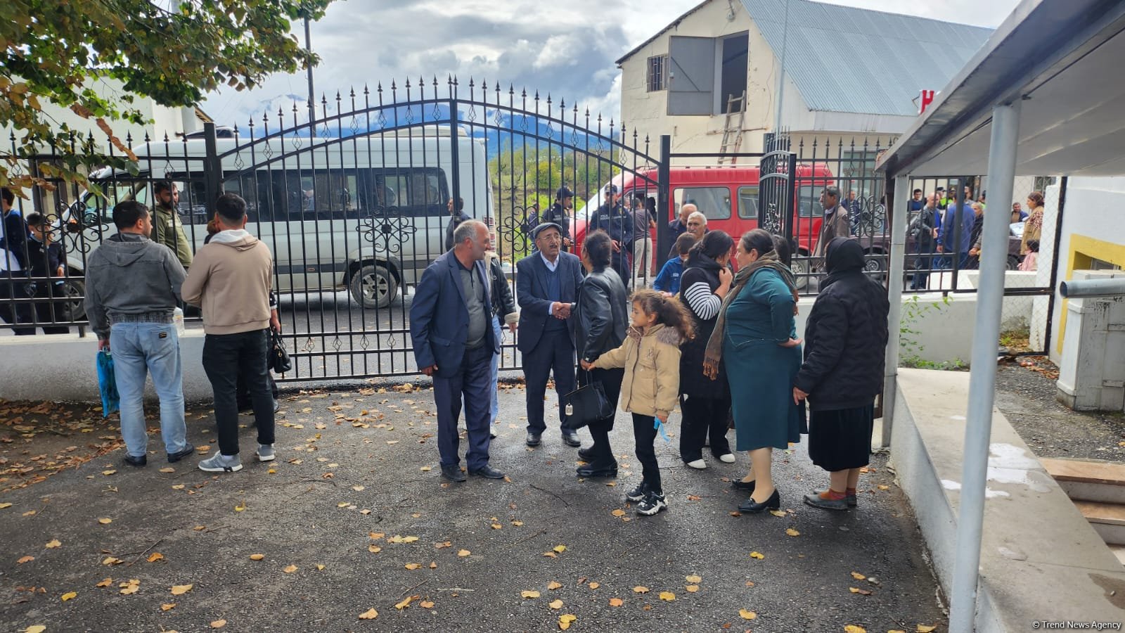 Azerbaijan's Hasanriz welcomes more ex-IDPs with keys to new homes in Aghdara (PHOTO)