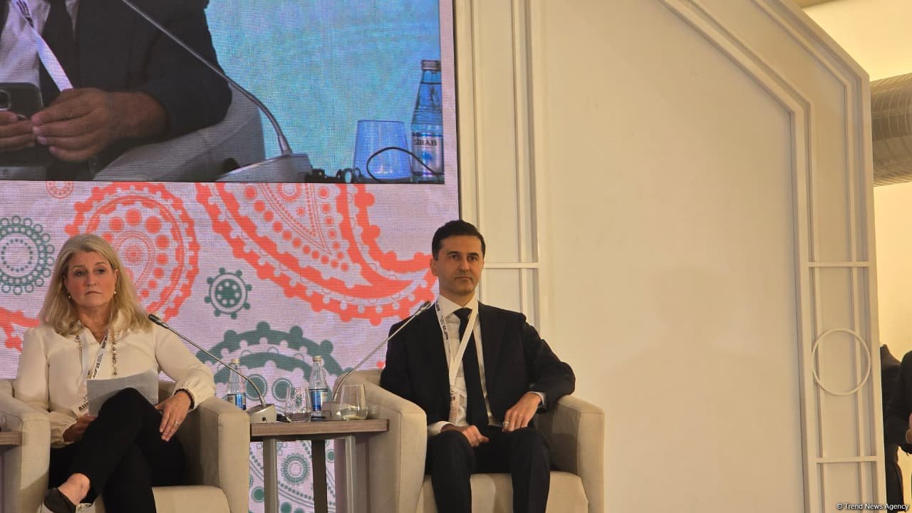 Baku hosts first Azerbaijan International Investment Forum (PHOTO)