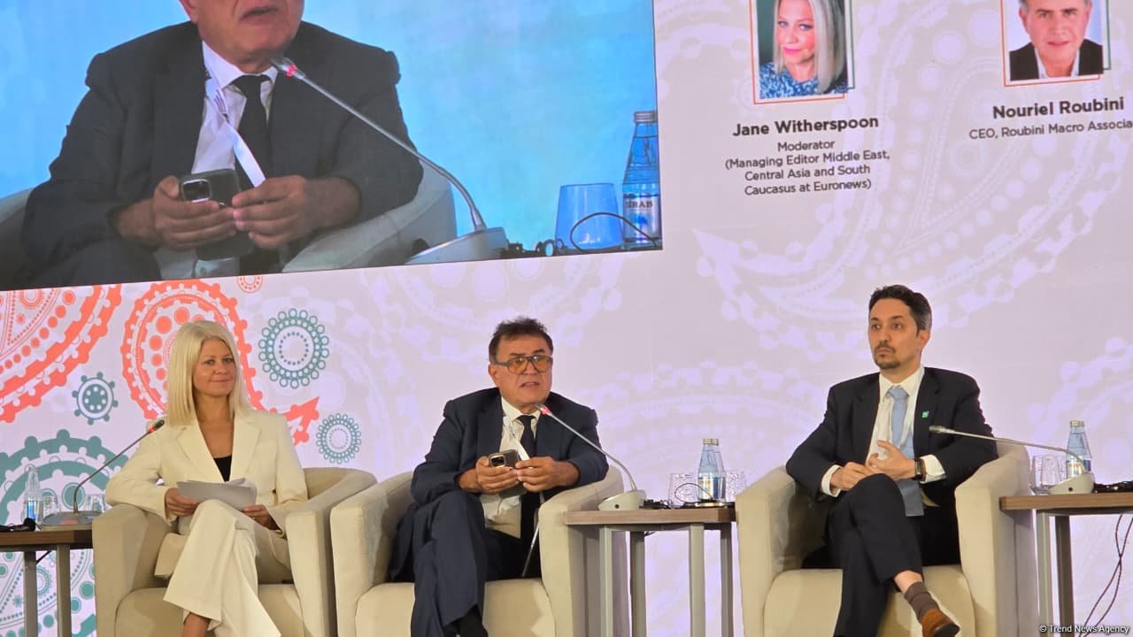 Baku hosts first Azerbaijan International Investment Forum (PHOTO)