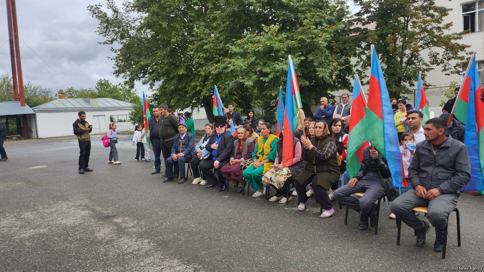 Azerbaijan's Hasanriz welcomes more ex-IDPs with keys to new homes in Aghdara (PHOTO)