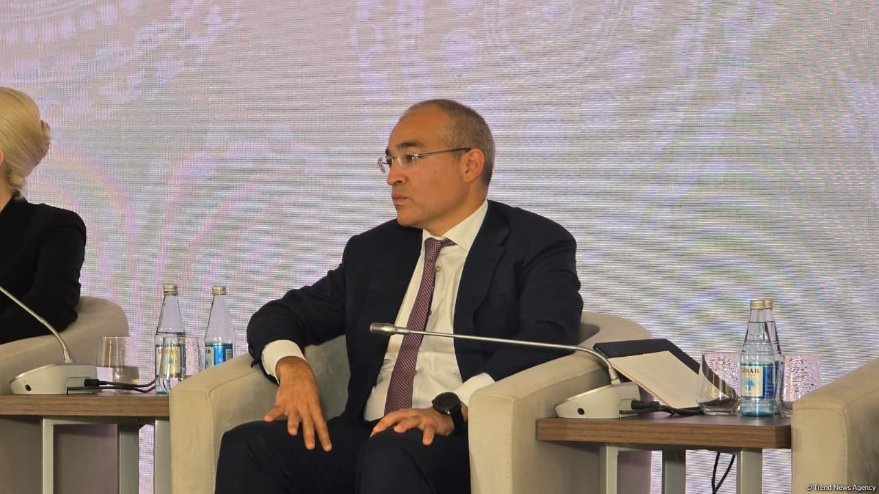 Baku hosts first Azerbaijan International Investment Forum (PHOTO)