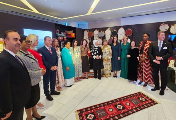 Leyla Aliyeva, head and founder of IDEA, and Arzu Aliyeva participated in the “Treasures Behind the Doors of Anatolia” exhibition in New York (PHOTO)