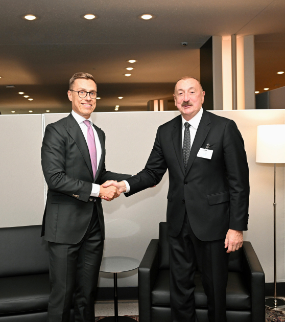 President Ilham Aliyev meets with President of Finland at UN HQ in New York (PHOTO)