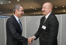 President Ilham Aliyev meets Greek PM at UN HQ (PHOTO)