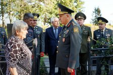 Chief of General Staff pays tribute to Azerbaijan’s National Hero in Belarus (PHOTO)