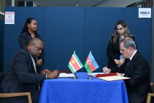 Azerbaijan, Suriname FMs meet at UNGA (PHOTO)